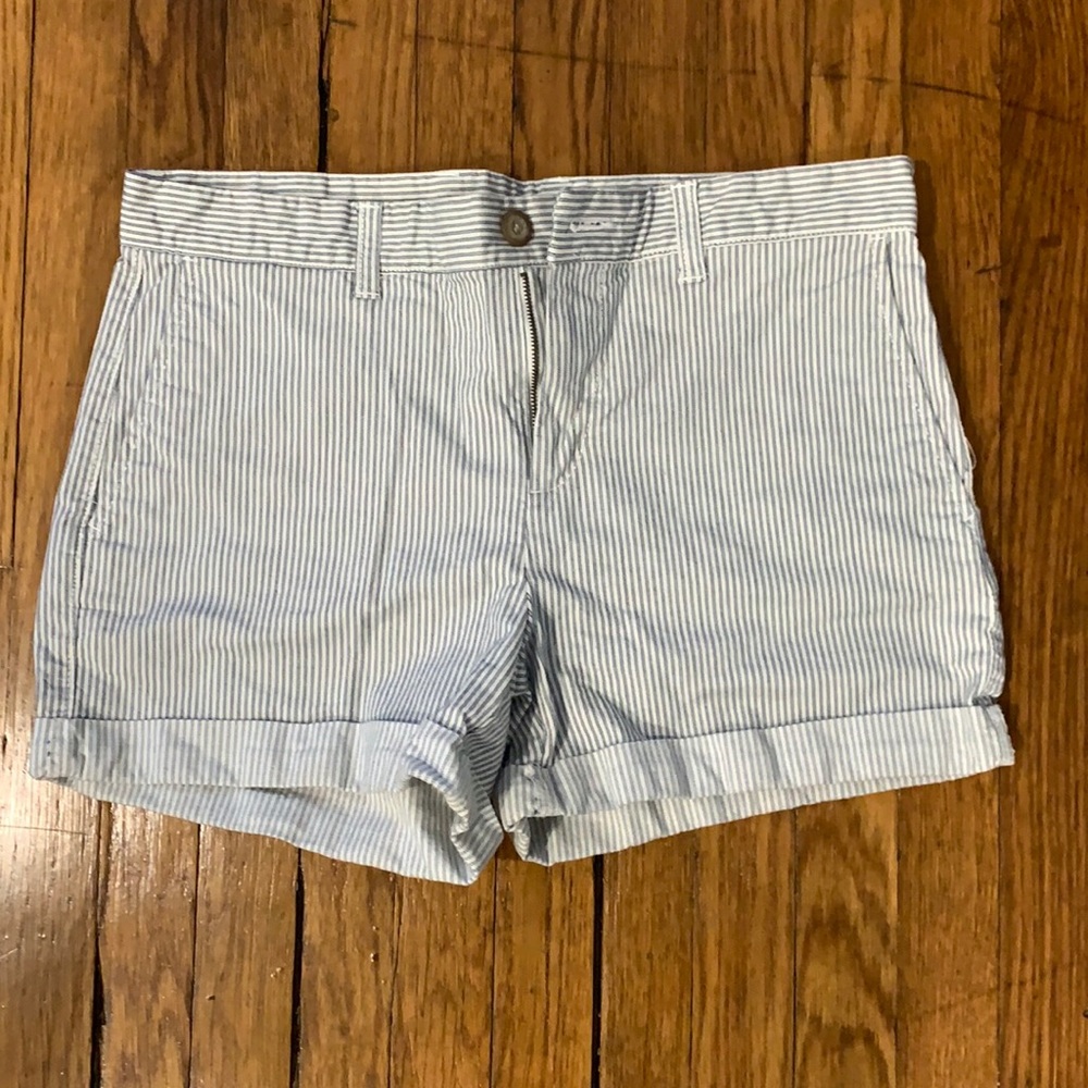 Classy, seersucker shorts!